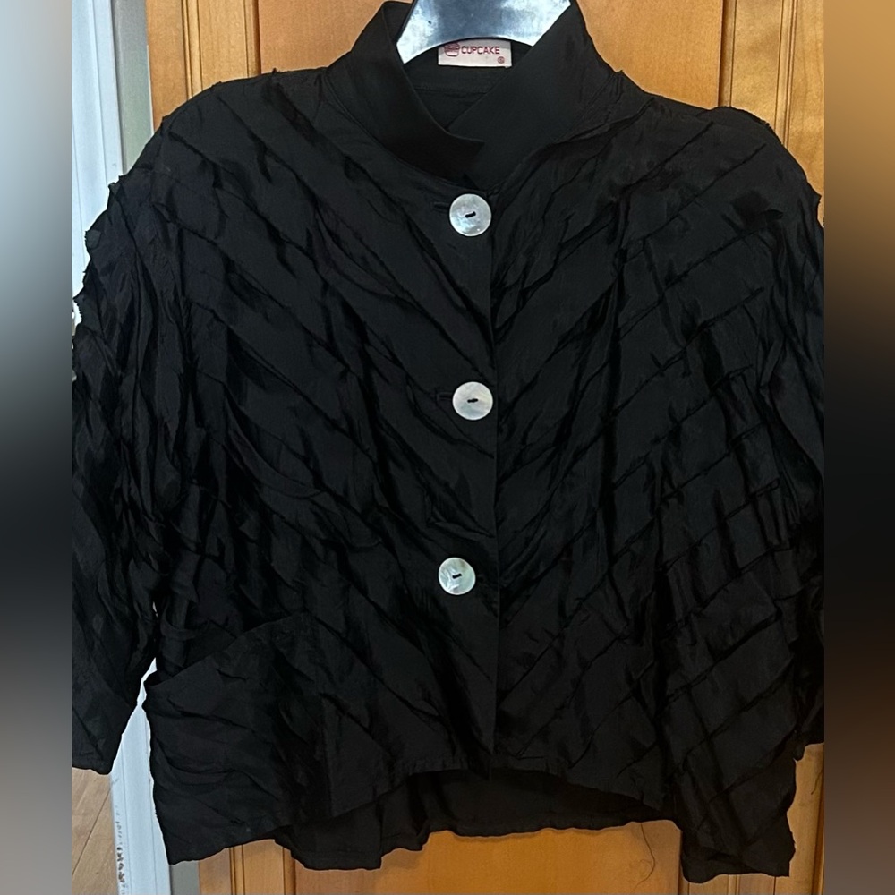Cupcake International Women's Black Silk Taffeta Ruffle Blazer Jacket Size Small
